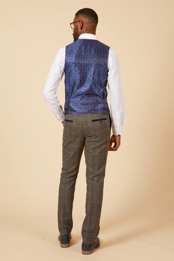 Marc Darcy Len Scott Dion Grey Tweed Check Waistcoat - Image 3